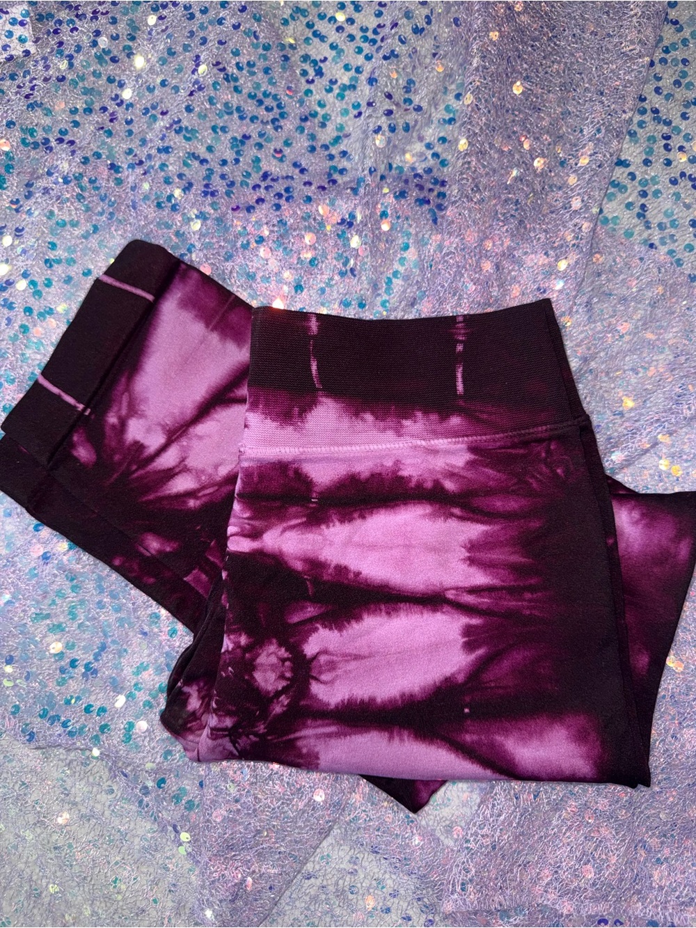 2619-NUX Women's Purple and Black Tie-Dye Active Leggings